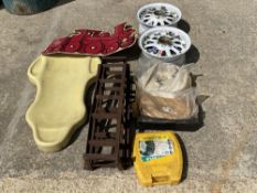 An autojumbler's lot of various garage and workshop items.