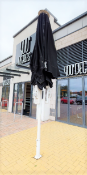 1 x Commercial Outdoor Parasol With Heaters - Large Size - CL701 - Location: Ashton Moss,