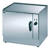 1 x Lincat Silverlink 600 Fan Assisted Electric Oven - Model V7/4 - 75cm Width - RRP £1,300 -