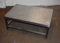 1 x Stainless Steel Low Stand For Appliances - Size: H38 x W90 x D60 cms - CL011 - Ref GCA167