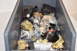 Assortment of 12 x Brass Electric Solenoid Valves - Unused Without Packaging - Approx RRP £720 -