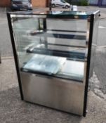 1 x Polar Refrigerated Deli Display 300 Ltr - Model GG216-03 - 120cm (H) x 72.5cm (W) x 90cm (L) -