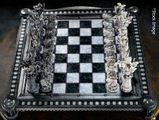 1 x The Noble Collection Harry Potter Final Challenge Limited Edition Chess Set