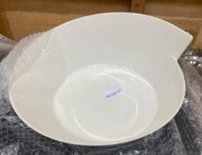 1 x Villeroy & Boch Ceramic Wave Fruit Bowl - Size: Diameter 350mm