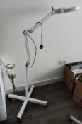 1 x Beauty Salon Wheeled Magnifying LED Treatment Light - LBC123 - CL763- Location: Sale M33