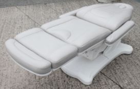 1 x Professional Electric-Hydraulic Adjustable Massage Table Spa Bed - £5 Start No Reserve