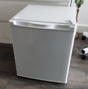 1 x Essentials CTT50W18 46 Litre Mini Fridge - LBC117 - CL763- Location: Sale M33This item i