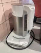 1 x Bosch Sky 1.7 Litre Jug Kettle In White With Keep Warm Function - CL776 - Ref: GB043 - Location: