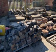 1 x Quantity Of Assorted Stones - CL464 - Location: Liverpool L19