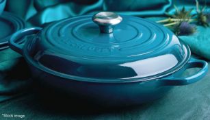 1 x LE CREUSET Signature Enamelled 26cm Cast Iron Shallow Casserole Dish In Deep Teal - RRP £235.00