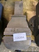 1 x Heavy Duty Bench Vice - Ref: C2C054 - CL789 - Location: SolihullCollection Details:Location: