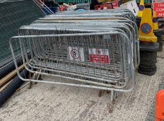 6 x Metal Crowd Control Site Demarcation Barriers - CL464 - Location: Liverpool L19 Buyers will be