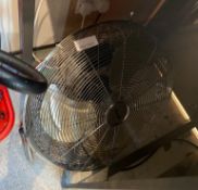 1 x Kuyal Floor Fan - Ref: BGC047 - CL807 - Location: Essex RM19From a recently closed gourmet
