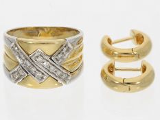 Ring/Ohrschmuck: attraktiver Diamantring und 1 Paar kleine Creolen, 18K Gold