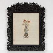 Seidenstickerei in geschnitztem Holzrahmen, China, Ende 19. Jahrhundert