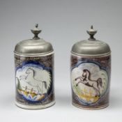 2 unterschiedliche Walzenkrüge - Springendes Pferd. Hannoversch Münden, um 1820.
