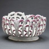 Durchbruchkorb Fleurs Contournées. Joseph Hannong, Strasbourg / Straßburg 1765-1774.