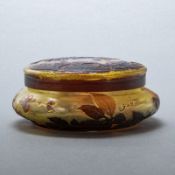 Runde Deckeldose Blüten und Blätter. Émile Gallé, Nancy um 1900.