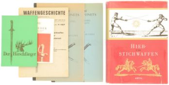 Konvolut von zwei Büchern und sechs Heften über Blankwaffen