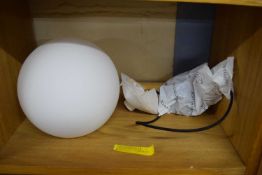 One light globe pendant ceiling fitting, finish black/gold