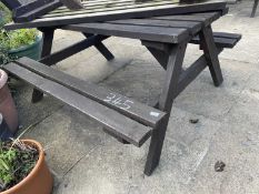 Garden picnic table, 150 x 130 cm