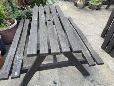 Garden picnic table, 150 x 130 cm