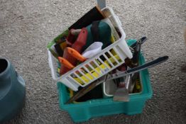 Mixed shed clearance items to include hand tools etc