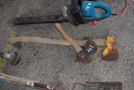 Mixed lot of three axes