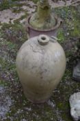 Mixed lot comprising planters, jugs etc