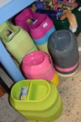 Dog food bowls (approx 60)