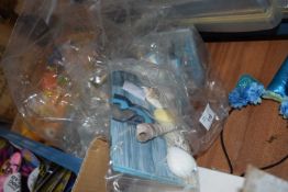 Bag containing beach themed door signs (approx 6)