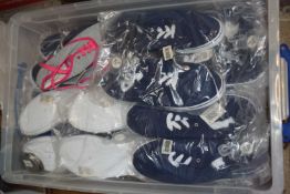 Quantity of UK size 9 Palgrave shoes