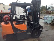 Doosan 2.5 ton gas forklift