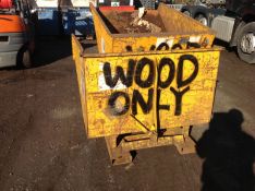 Forklift tipping skip