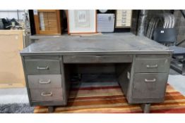 Vintage work table/Desk