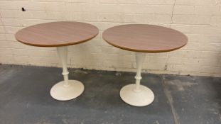 X2 walnut Wffect Circular Tables
