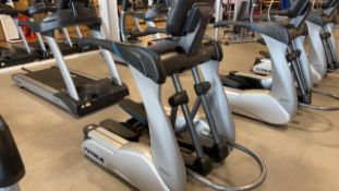 True Fitness Cross Trainer