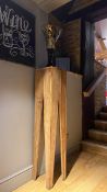 Backenzahn Style Stand with Candle Holder