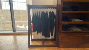 Clothes Hanging Rail