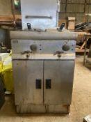 Lincat twin basket fryer