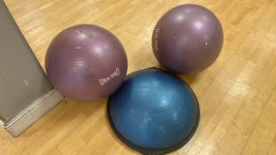USA Pro Excercise Ball X2 with BOSU Balance Board
