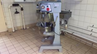 20 Litre Buffalo Mixer