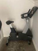 Life fitness life-cycle recumbent bike