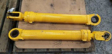 STEER CYLINDER