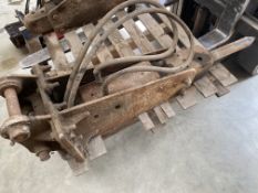 Takeuchi TB101 2.0 - 5.0 Tonne Pecker / Breaker / Hammer