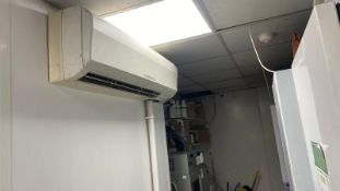Air Conditioning Unit