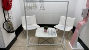 Lounge Chair X2 with Table