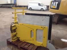 Cascade forklift bale grab attachment
