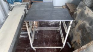 Stand for L Sealer Films