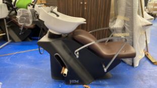 REM Salon Chair with Sink